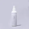 Prajmer pre Samopotamnjivanje 200ml u beloj bočici sa sprej raspršivačem, idealan za pripremu kože pre samopotamnjivanje. Brend: Kwiktan